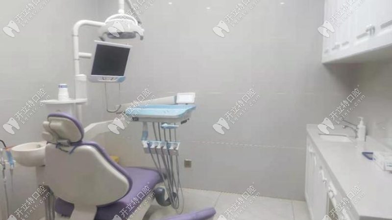 全口种植牙定制方案：如何打造个性化口腔健康之路**